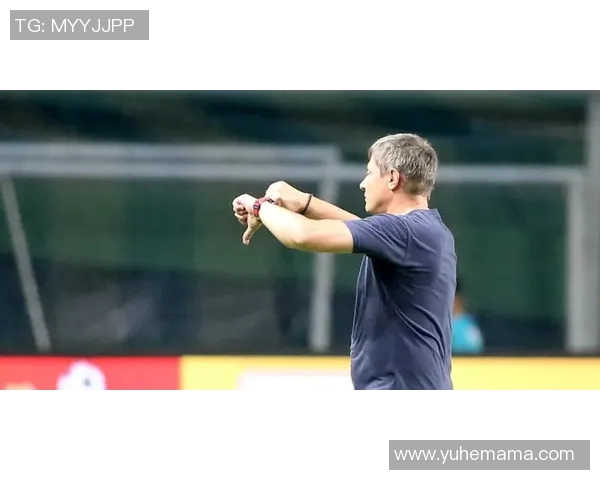 足球明星食指手势背后的故事与意义解析